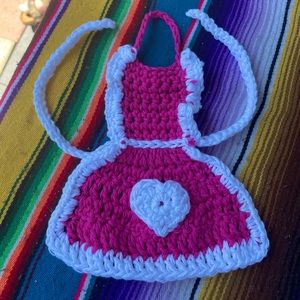 Pink Apron Decor for your Bottles